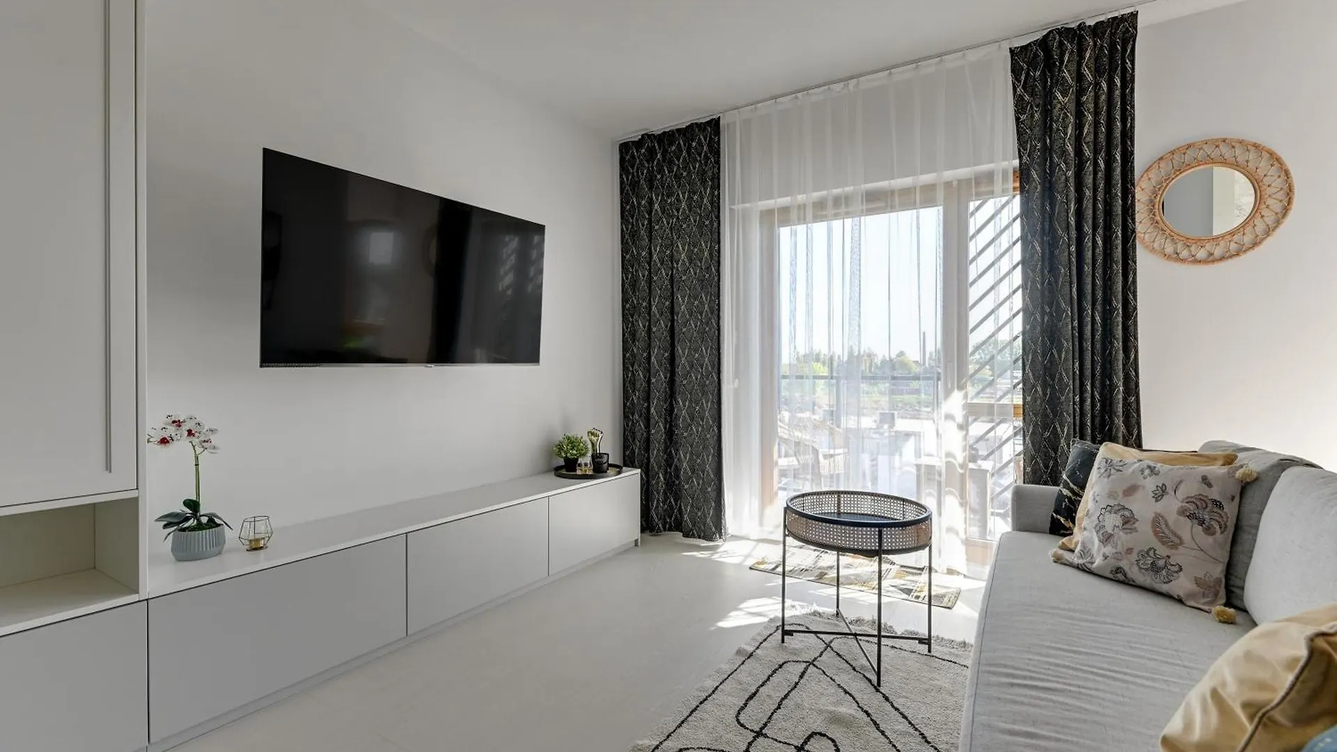Nadmotlawie Estate - Riverside, Gym & Sauna By Downtown Apartments Гданьск Польша