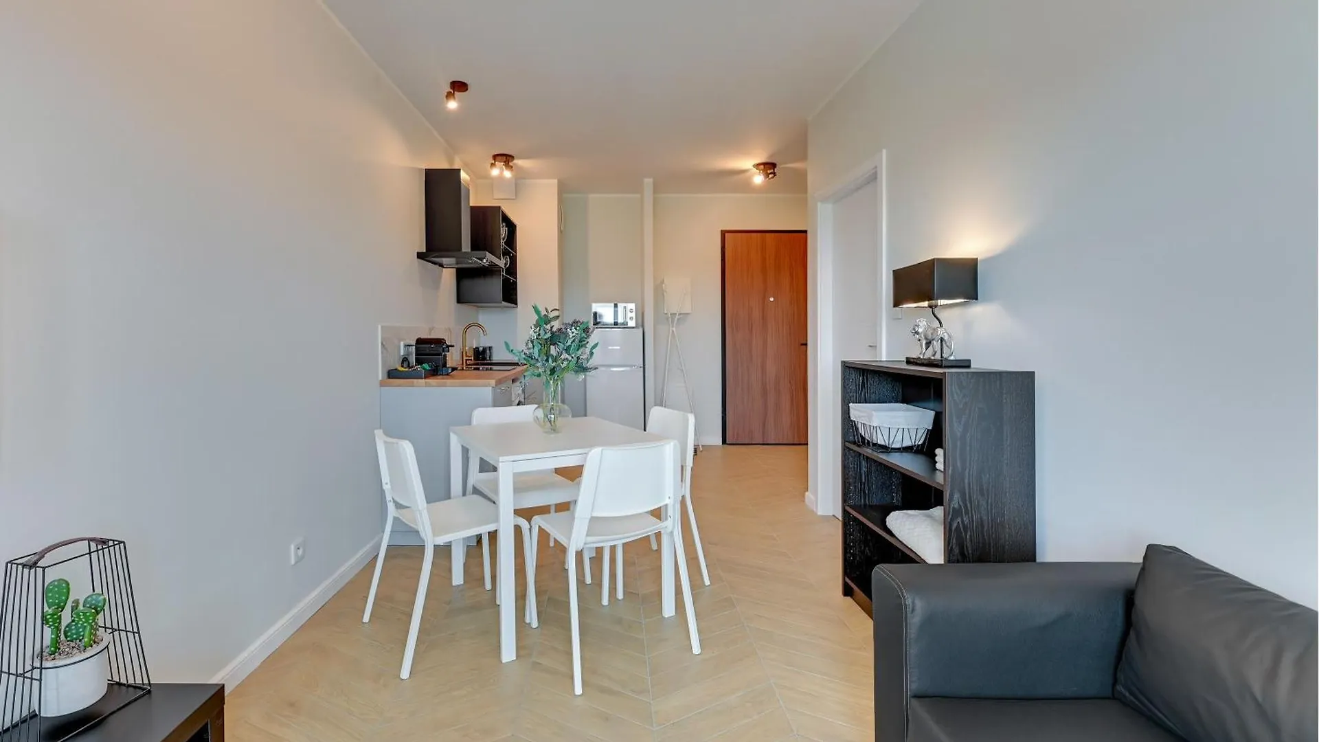 Nadmotlawie Estate - Riverside, Gym & Sauna By Downtown Apartments Gdansk 0*,  Poland